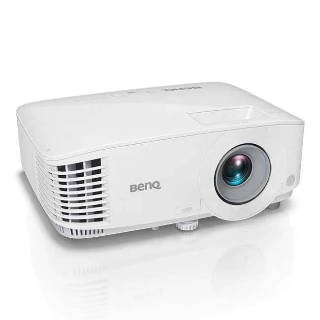 BenQ MX560 Projeksiyon farklı açıdan görünüm